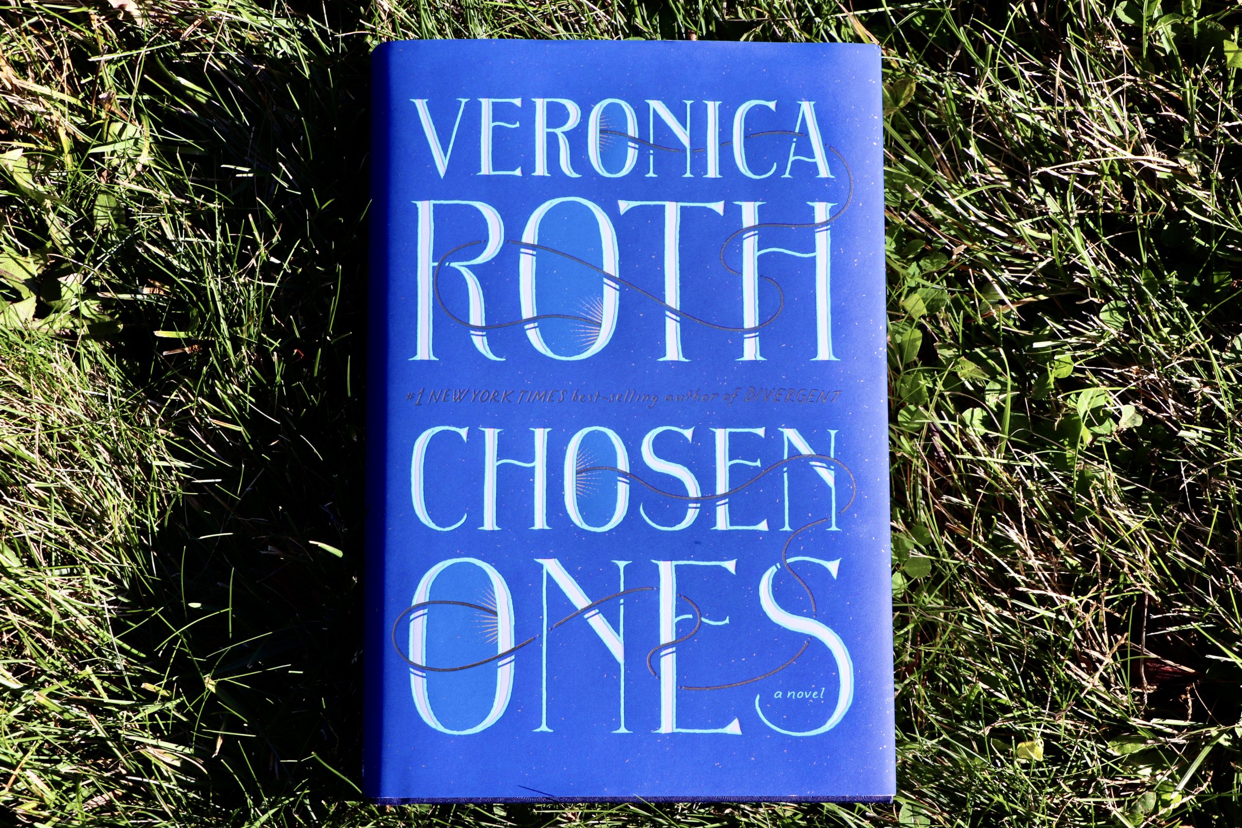 Chosen Ones by Veronica Roth – Can You Blend Sci-Fi with Fantasy?
